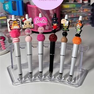 Cartoon character focal writing pens